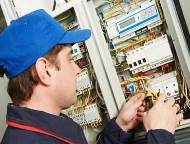 Valencia electrician