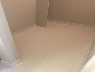 New tilke floor into the closet