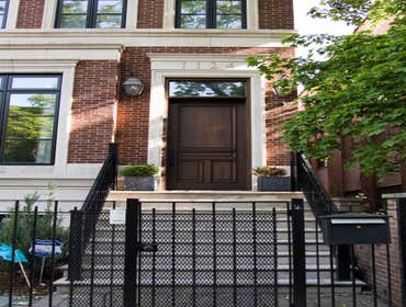 W Altgeld St. Home