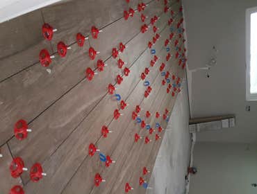 Spin doctor floor clip system