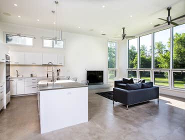 ITASCA MODERN RESIDENCE