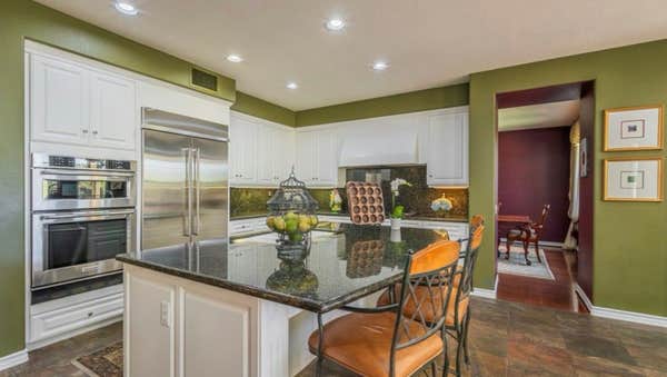 KITCHEN REMODELING