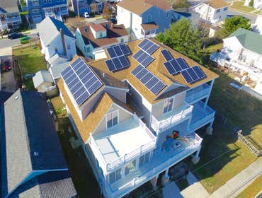 @ownyoursolar Newest Additions to Ocean Solar's Fam American made Mono Crystalline Solar panels. Wht back sheet or all black options.