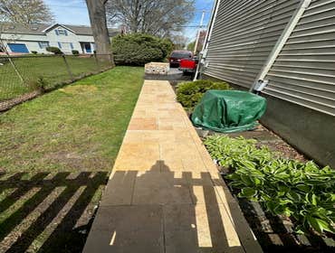 Travertine tile installation