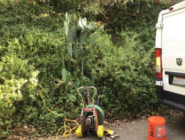 Mainline stoppage clearing in Woodland Hills