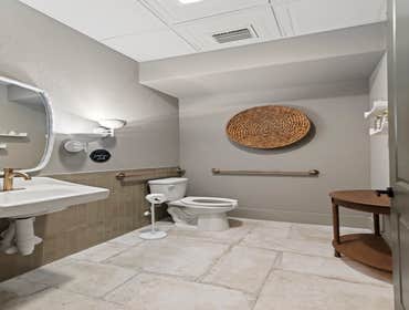 Green Room Spa and Apothecary Commercial Tenant Buildout.