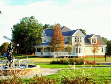 Typical LUXE Homes Projects Just a few of the many fine projects we've completed over the years.
www.LuxeHomes.Pro
@LuxeHomesPro
470.222.LUXE