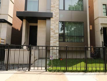 N Kenmore Ave Home 4