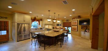 Works by Dakmak Construction C