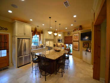 Works by Dakmak Construction C