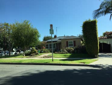 Santa Monica Full Exterior Home Renovation A-Z Exterior renovation including:
Demo/ Install new roof
Demo all the existing grass and install art off