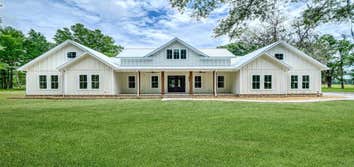 Amira Custom Homes