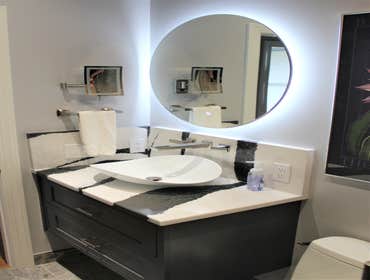 Who can remodel my Middletown Maryland bathroom?