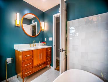 Bathroom remodel in Long Beach, CA Transform your bathroom with Katz Design & Builders in Long Beach, CA! Our team specializes in creating stylish and 
