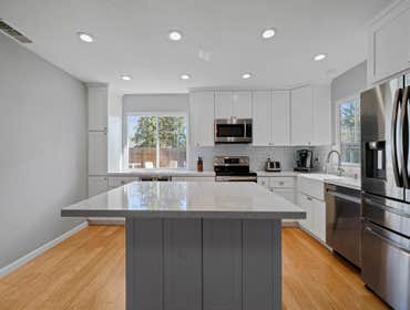 Kitchen Remodel in Sacramento, CA Recently Completed Kitchen Remodeling Project in Sacramento.
See project photos here: https://sacramentoremodel.com/