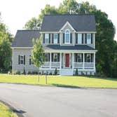 East Greenwich, RI 3200 st ft colonial 3200 sq ft 3 Bedroom hip roof colonial in prime area of East Greenwich, RI.