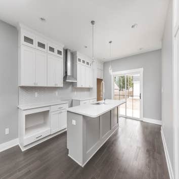 Downtown/Move-In Ready Home 2