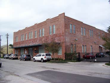 CORPORATE & COMMERCIAL