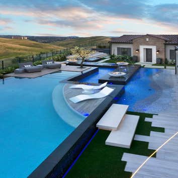 Gilley's Custom Pools Inc