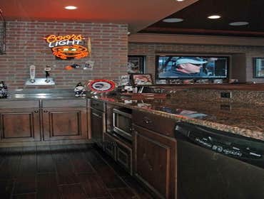 Wet Bars and Kitchens