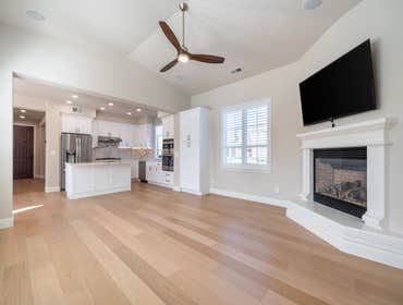 Living area + custom kitchen remodel