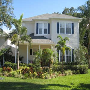 Photo(s) from Gold Seal Completed project in Tarpon springs, Florida. Total of 66 squares of GAF Timberline Dimensional shingles in Slate