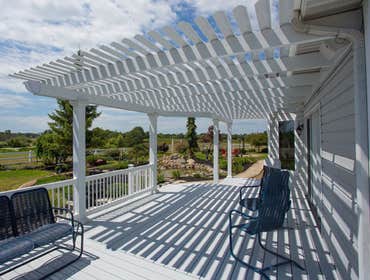 Makowski Project Examples Makowski Construction is a home remodeling company that provides comprehensive services from concept to completion. We unders