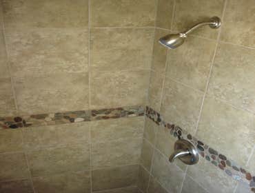 shower pebble listello