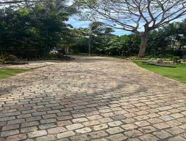 Photos by Hard Rocking Hawaii, Inc. #4 Cobal granite stone driveway