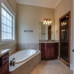 Photo(s) from Lake Forest Homes, Inc.