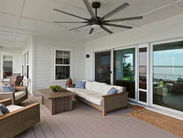 Bells River Residence Nestled in the serene Waterman’s Bluff in Yulee, FL, this exquisite home offers 3,046 sq ft of living space, expanding to a total