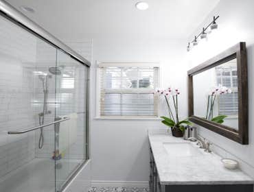 Modern Bathroom