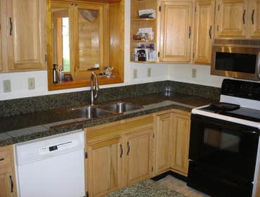 milled granite countertop & bs