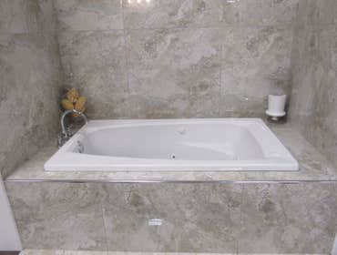 Tub