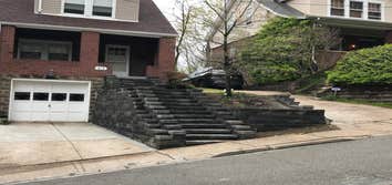 Edgewood Retaining Walls, Steps and Walkway
