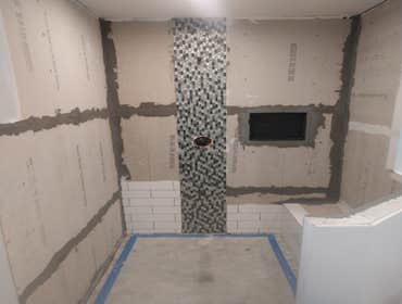 Wooten Double Bathroom