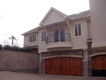 Garage and Bonus Room