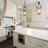 ACADIAN – SOUTHERN FRENCH-INFLUENCED HOMES