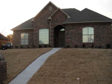 Custom Home in Quail Hollow Estates 4 Bedroom 2 1/2 bath 4000sq ft great home!