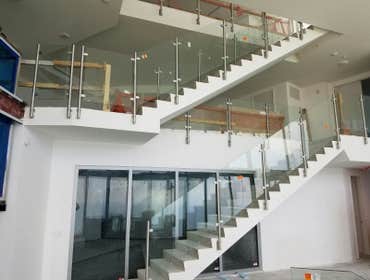 Glass stair railing