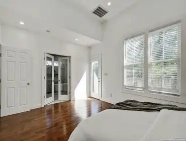 Photos by Nv Custom Homes #1 Create a similar design from Beverly Hills Hotel Forum