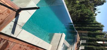 Sparkling Touch Pool