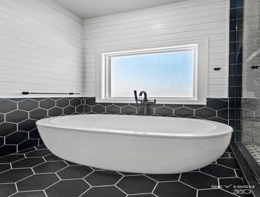 Photos by Luxecraft Custom Homes #4