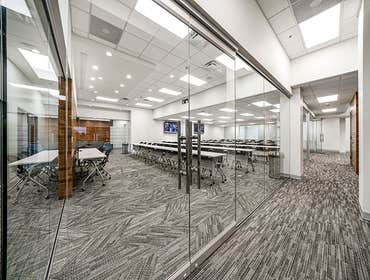 Fitness Connection - Corporate Office 16,000s.f
Interior Remodel of an existing bank branch into a corporate office.
https://fitnessconnection.com/