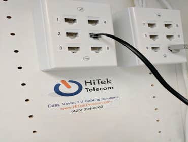 12 port patch panel on-wall