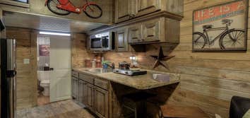 20' rustic cabin