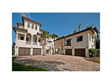We Build To Suit Your Life Style Other Things We Do Are:
Faux Painting & Murals
● Fine Art Designs
● Elephant Hide
● Murals
● Plasters
● Grisaille Mu