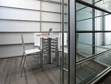 Architectural Glass in Phoenix Office Architectural Glass in Phoenix Arizona office complex.