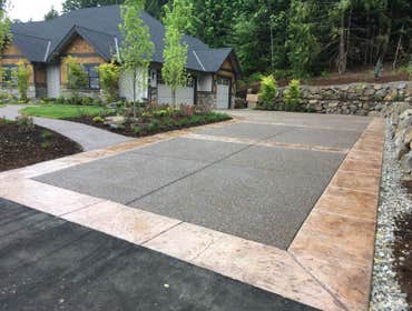 Photos by Pacific NW Concrete #4 Driveway installation with colored border in Hillsboro, Oregon