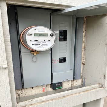 RES-2505972 Repair and replace main panelboard 125A